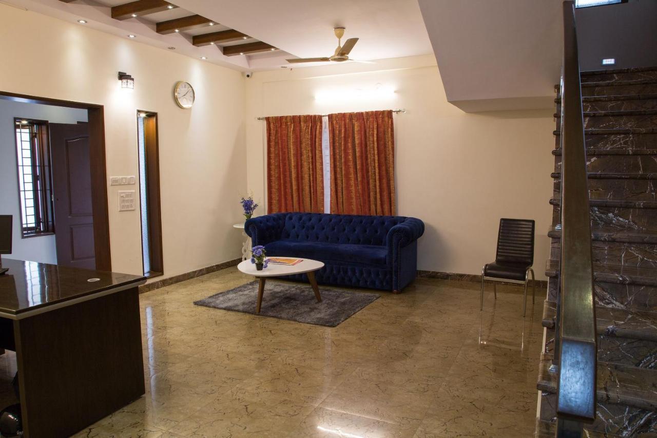 Oyo 8737 King Suites 벵갈루루 외부 사진